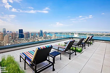 Rented by Brown Harris Stevens