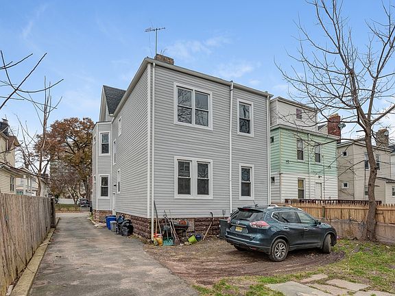 4th image of 38 Cambridge St