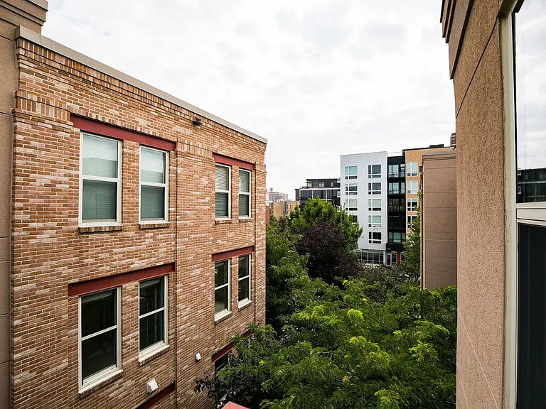 680 N 2nd St #406 — Photo 17