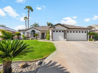9910 Blackfoot Dr, Bakersfield, CA 93312