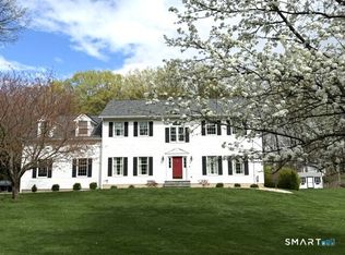 6 Sycamore Hills Rd, Avon, CT 06001