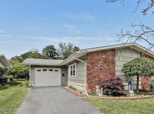 48 Whitman St, Brick, NJ 08724