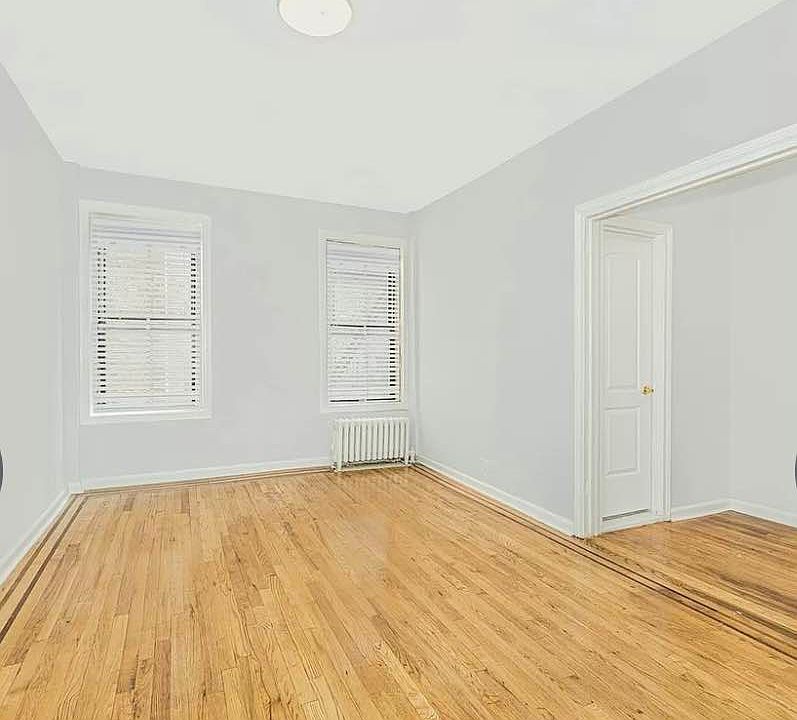 2nd image of 225 Bennett Ave #3K0
