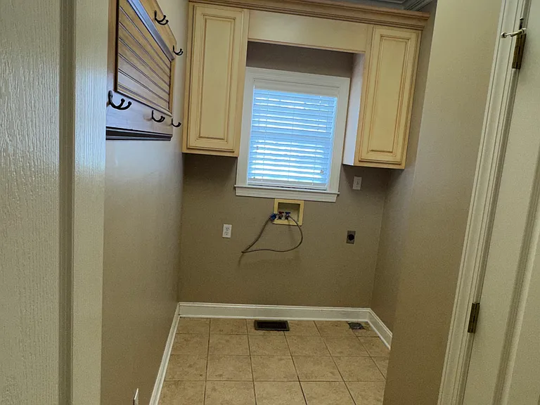 133 Ivybrook Cv — Photo 16