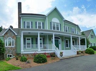 17791 Stoneleigh Dr, Round Hill, VA