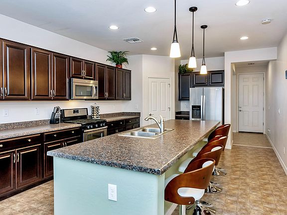 3rd image of 41531 W Anne Ln
