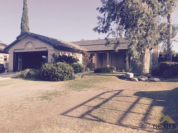 3rd image of 7713 E Bruce Way