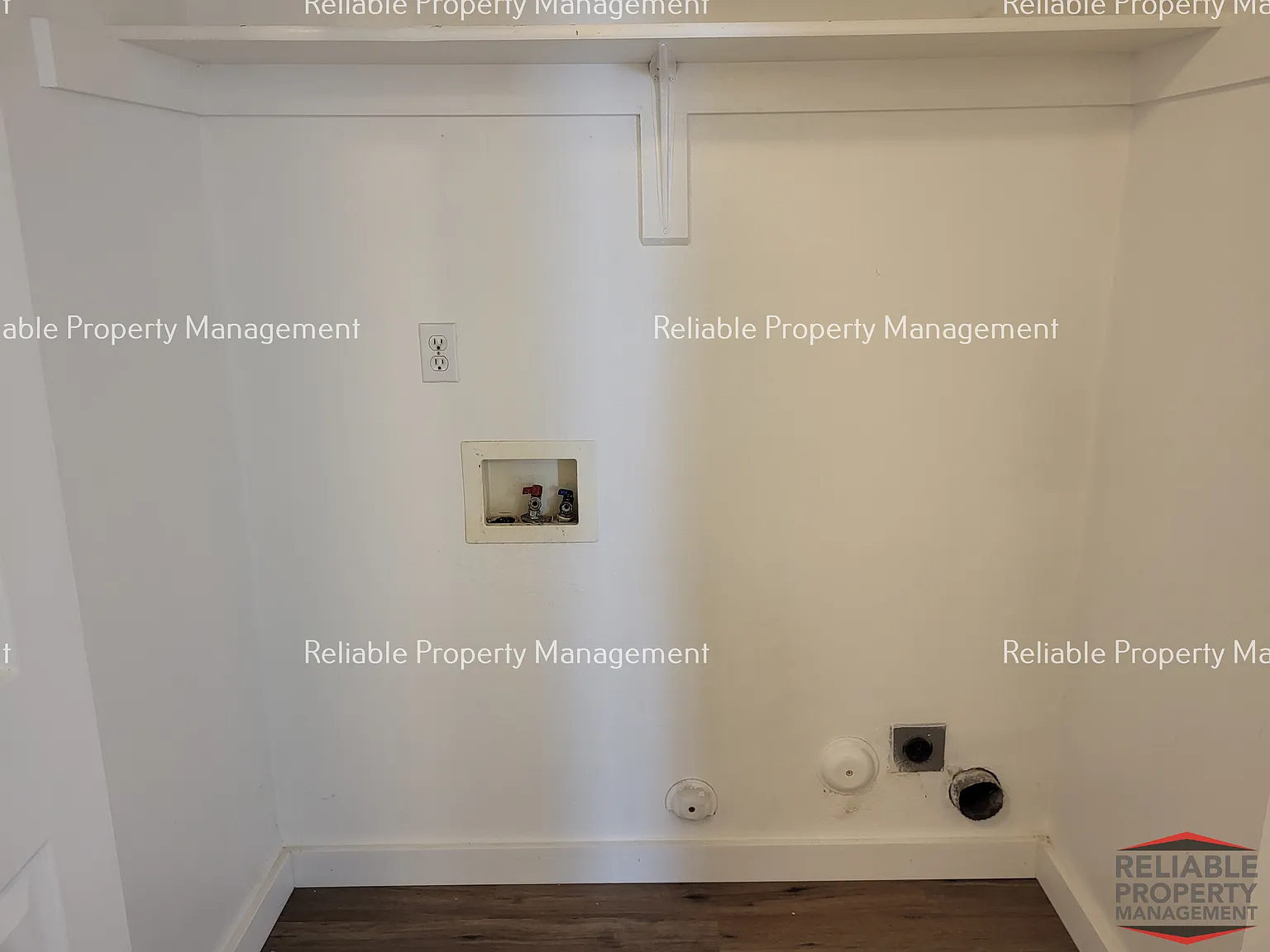 2 bed, $1,095 — Photo 4