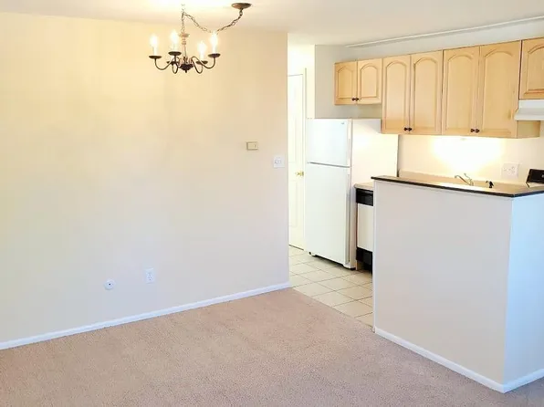 918 S Logan St APT 304, Denver, CO 80209