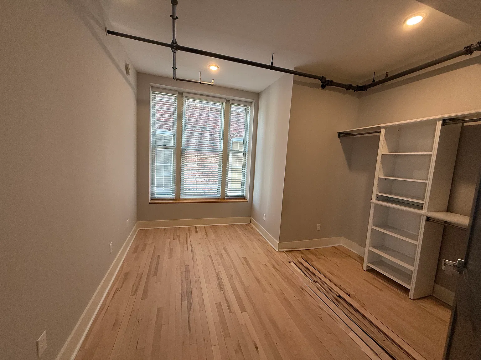 5 Washington St — Photo 3