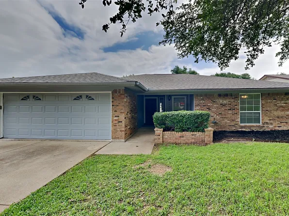 5205 Fallworth Ct, Fort Worth, TX 76133