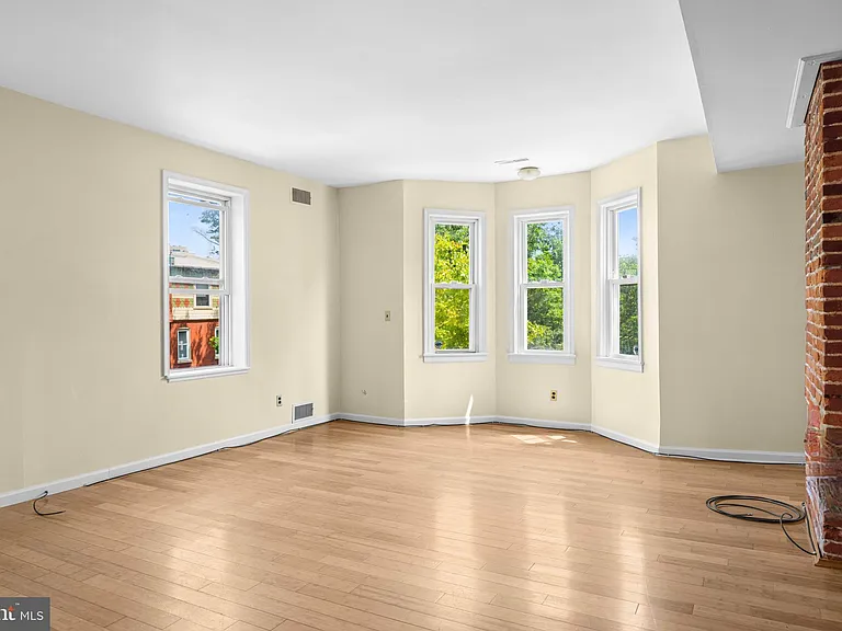 1016 Kirk Ave — Photo 18