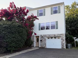 330 Willow Ave, Garwood, NJ 07027