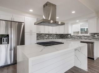 10750 Viacha Dr, San Diego, CA 92124