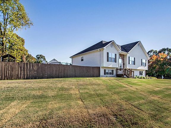5th image of 4807 Hunt Club Dr
