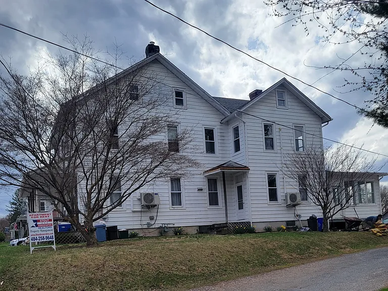 653 Mountain View Rd #B — Photo 2