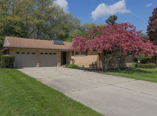 1008 Par 4 Cir, Kalamazoo, MI 49008