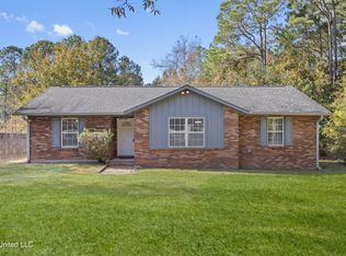 2405 Merida Cv, Gautier, MS 39553