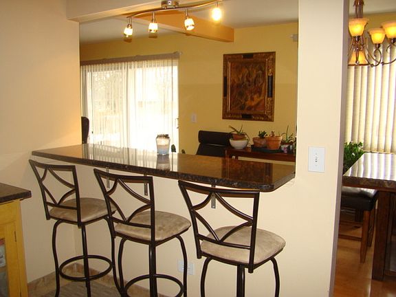 5th image of 10 E Lillian Ave APT 2D