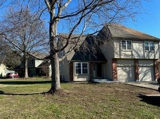 10911 Haskins St, Lenexa, KS 66210