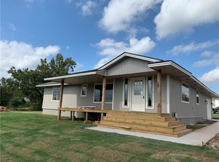 421 S Cedar St, Luther, OK 73054