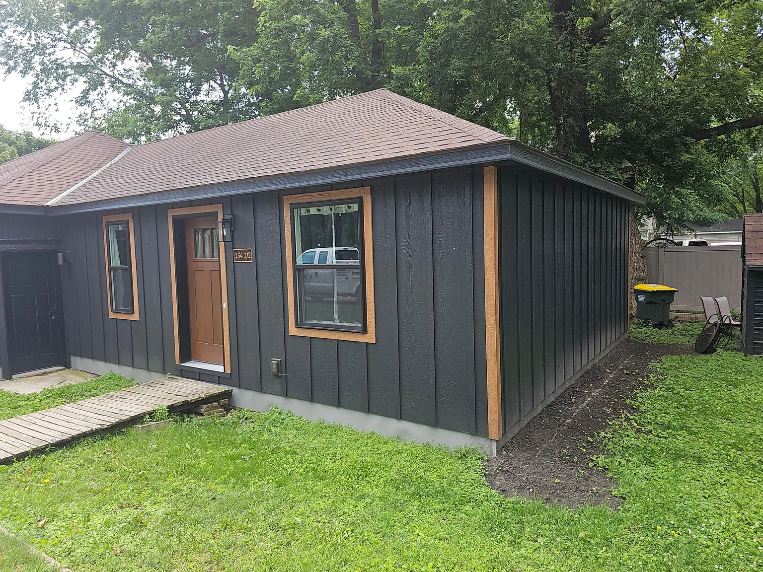 2 bed, 1.0 bath, 910 sqft, $1,100 — Photo 2