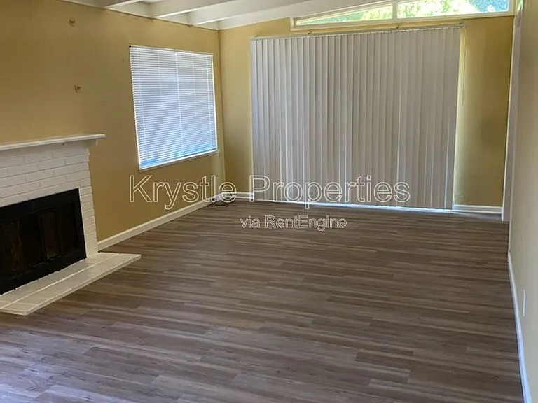 1114 Coronel Ave — Photo 4