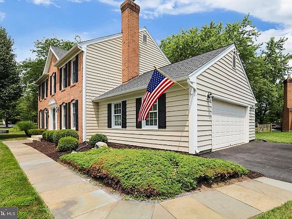 4th image of 17411 Kirstin Ct