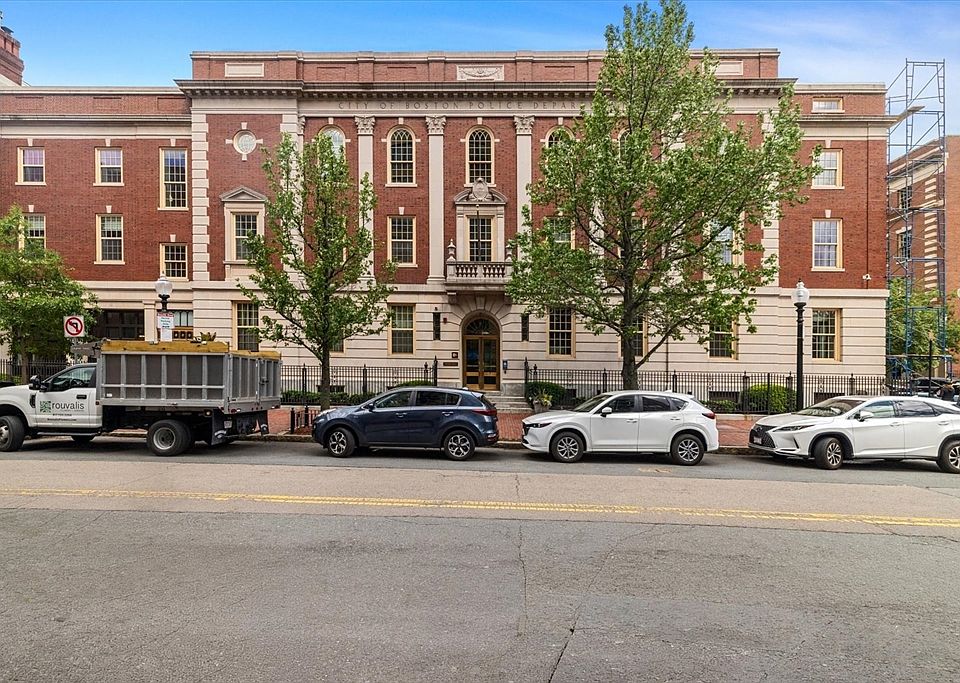 1st image of 7 Warren Ave APT 6