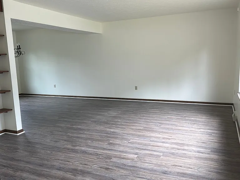 153 Spruce Valley Dr — Photo 5