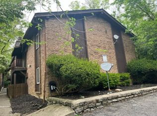 3034 Bracken Woods Ln APT 2, Cincinnati, OH 45211