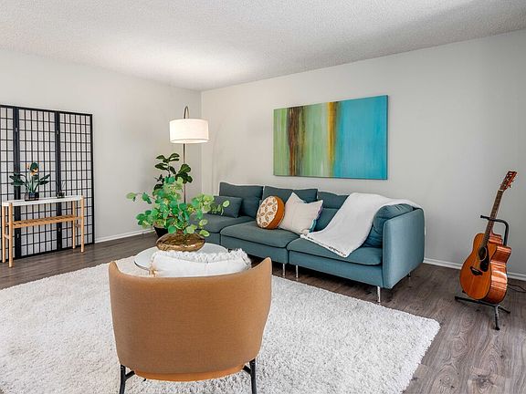 4th image of 6050 Canterbury Dr Unit G228