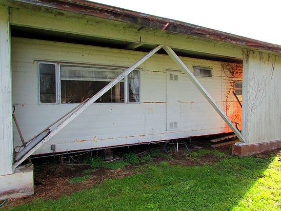 5th image of 4850 Crane St