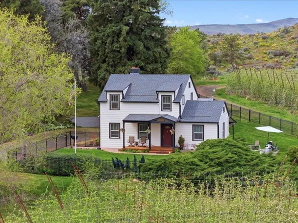 2880 Naches Heights Rd, Yakima, WA 98908