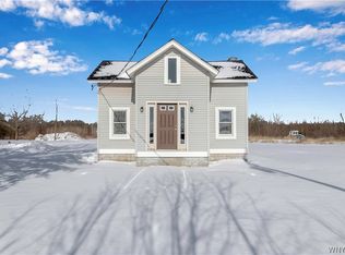 8823 Seaman Rd, Gasport, NY 14067