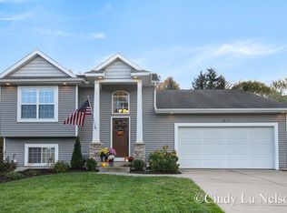 2814 Hagerview Ct, Jenison, MI 49428