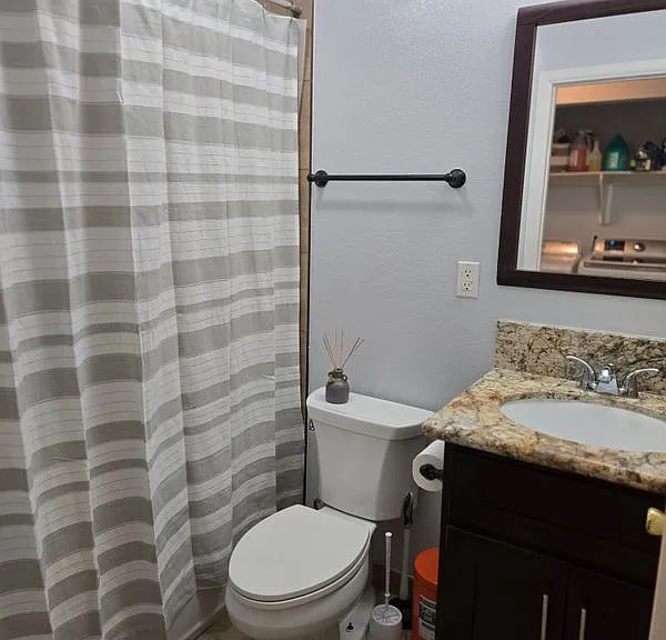 10508 S Freeman Ave #B — Photo 6