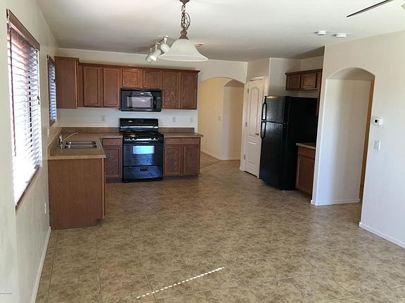4th image of 18461 S Berrybrooke Pl