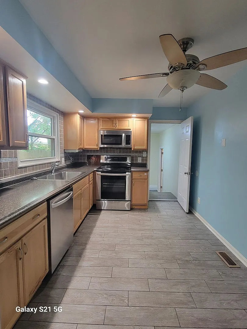 3 bedroom single family home in Virginia Beach — Photo 2