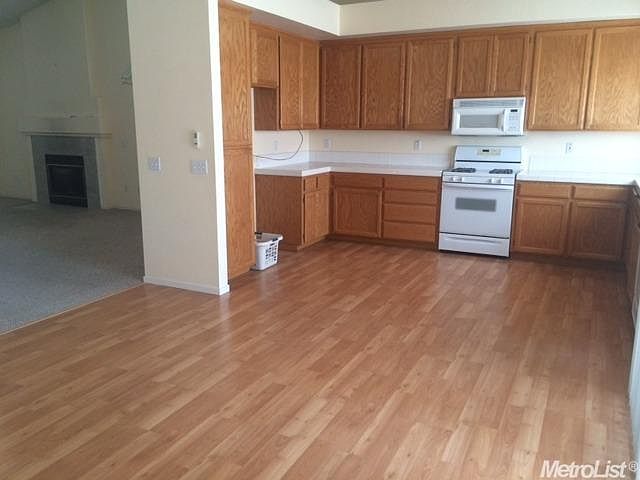 2nd image of 1806 Isabel Virginia Dr