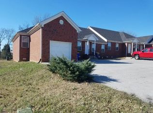 225 Creekwood Ave APT C, Bowling Green, KY 42101