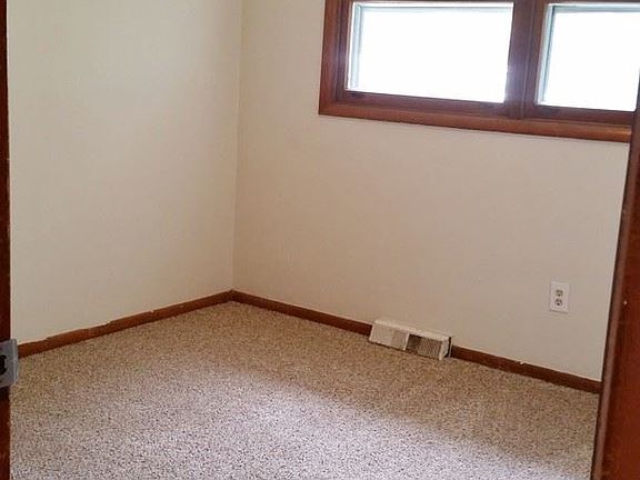 5th image of 2070 Eastern Ave SE