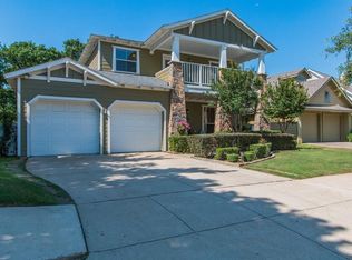 9908 Marthas Vineyard Cir, Aubrey, TX 76227
