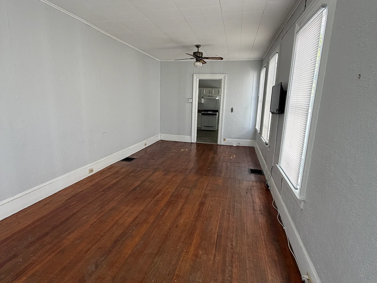 135 W Seneca Street — Photo 1