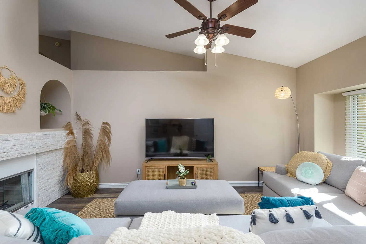 4 bed, 2.0 bath, $8,736 — Photo 1