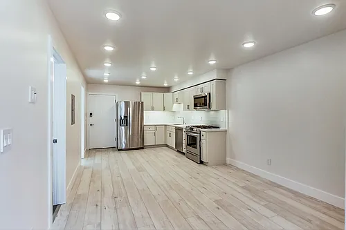 1454 South Van Ness LLC Photo 1