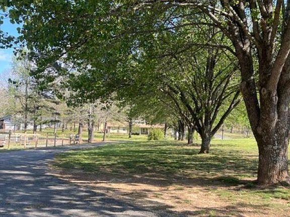 2nd image of 183 Ki Ke Acres Rd