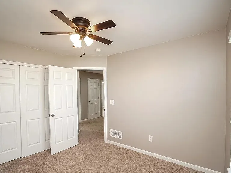 8006 Summerlin Ct — Photo 18