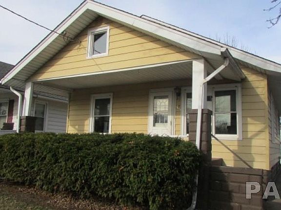 3rd image of 207 E Melbourne Ave