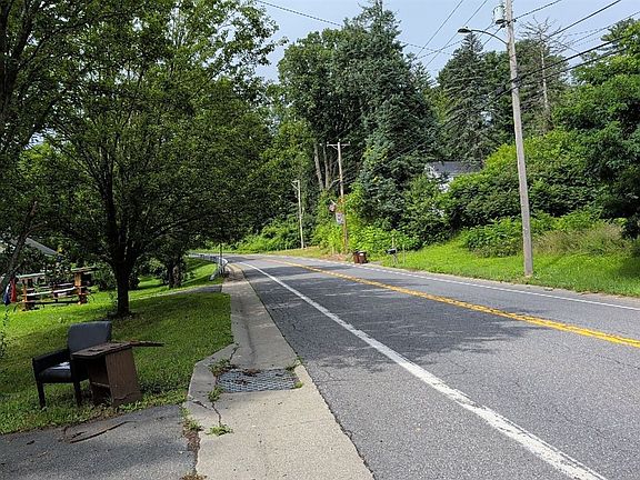 5th image of 51 Martins Hill Rd